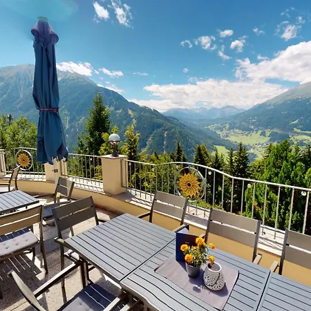 Ξενοδοχείο με διαμερίσματα Wellness Panorama Alpin - Im Pitztal 4*