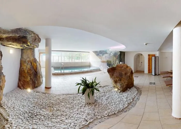 Aparthotel Wellness Panorama Alpin - Im Pitztal 4*