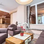 Wellness Panorama Alpin - Im Pitztal מלון דירות 4*