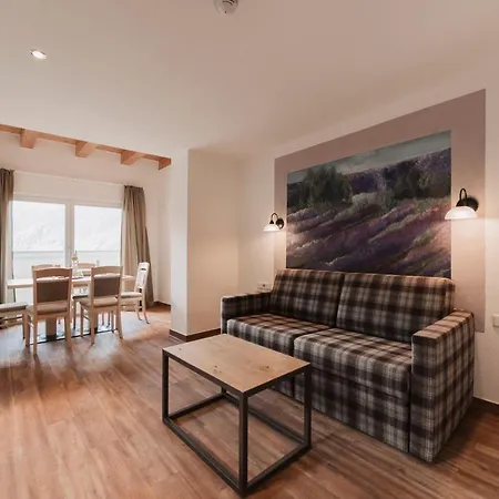 Aparthotel Wellness Panorama Alpin - Im Pitztal