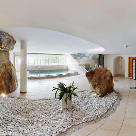 Aparthotel Wellness Panorama Alpin - Im Pitztal 4*