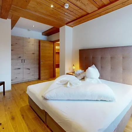 Wellness Panorama Alpin - Im Pitztal 4* イェルツェンス
