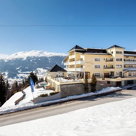 アパートホテル Wellness Panorama Alpin - Im Pitztal イェルツェンス