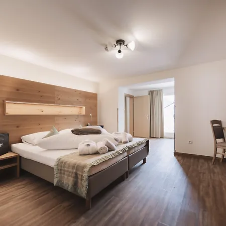 アパートホテル Wellness Panorama Alpin - Im Pitztal
